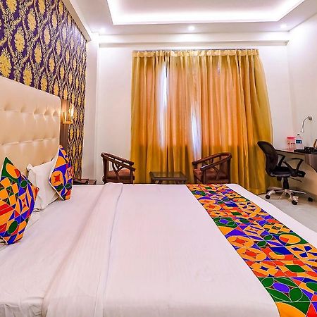 FabHotel Swess Grand Agra  Exterior foto