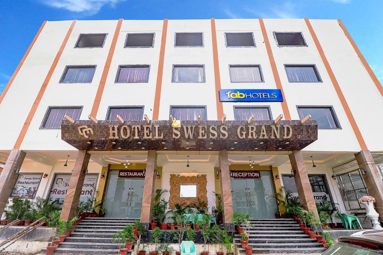 FabHotel Swess Grand Agra  Exterior foto