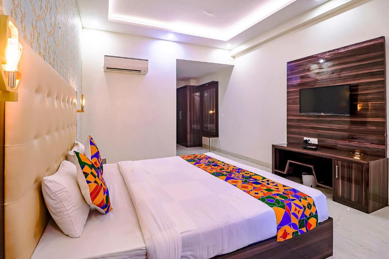 FabHotel Swess Grand Agra  Exterior foto