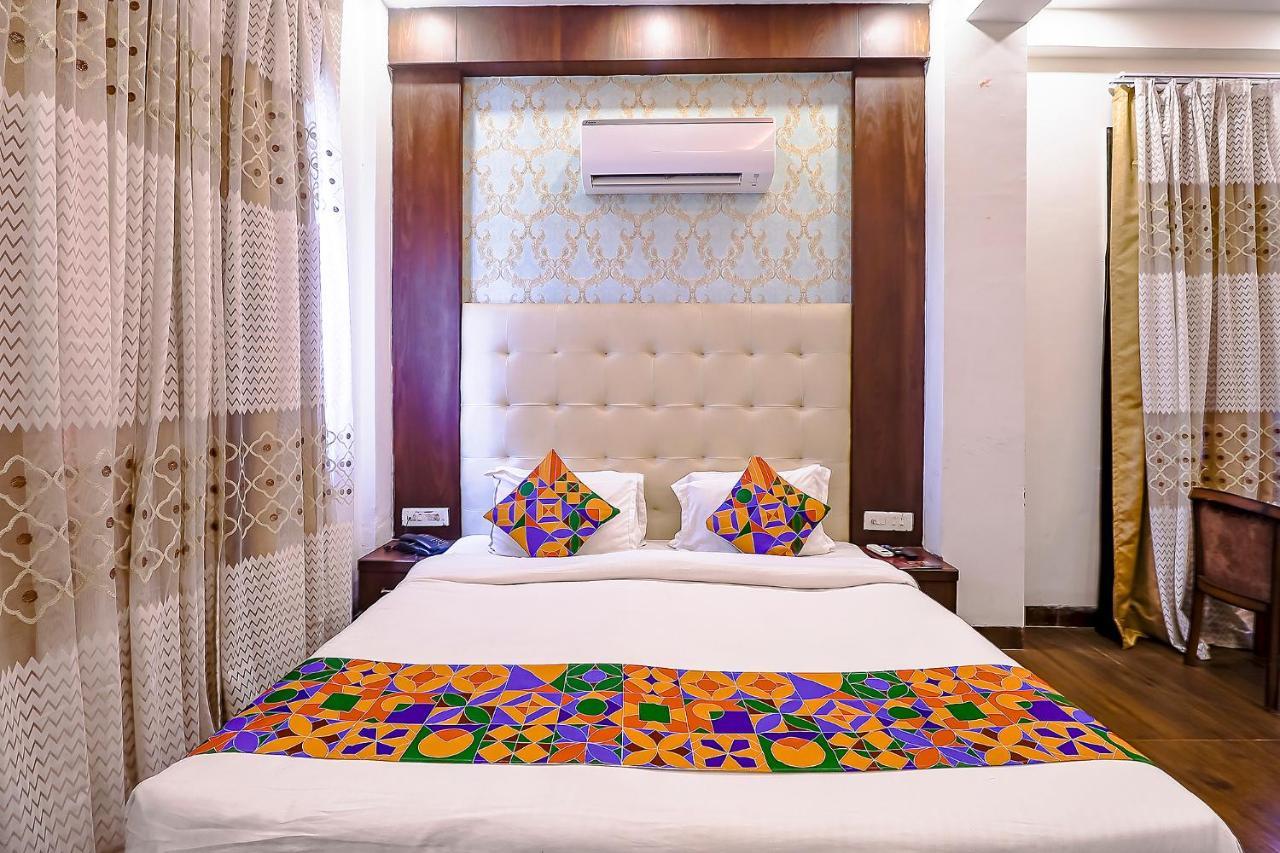 FabHotel Swess Grand Agra  Exterior foto