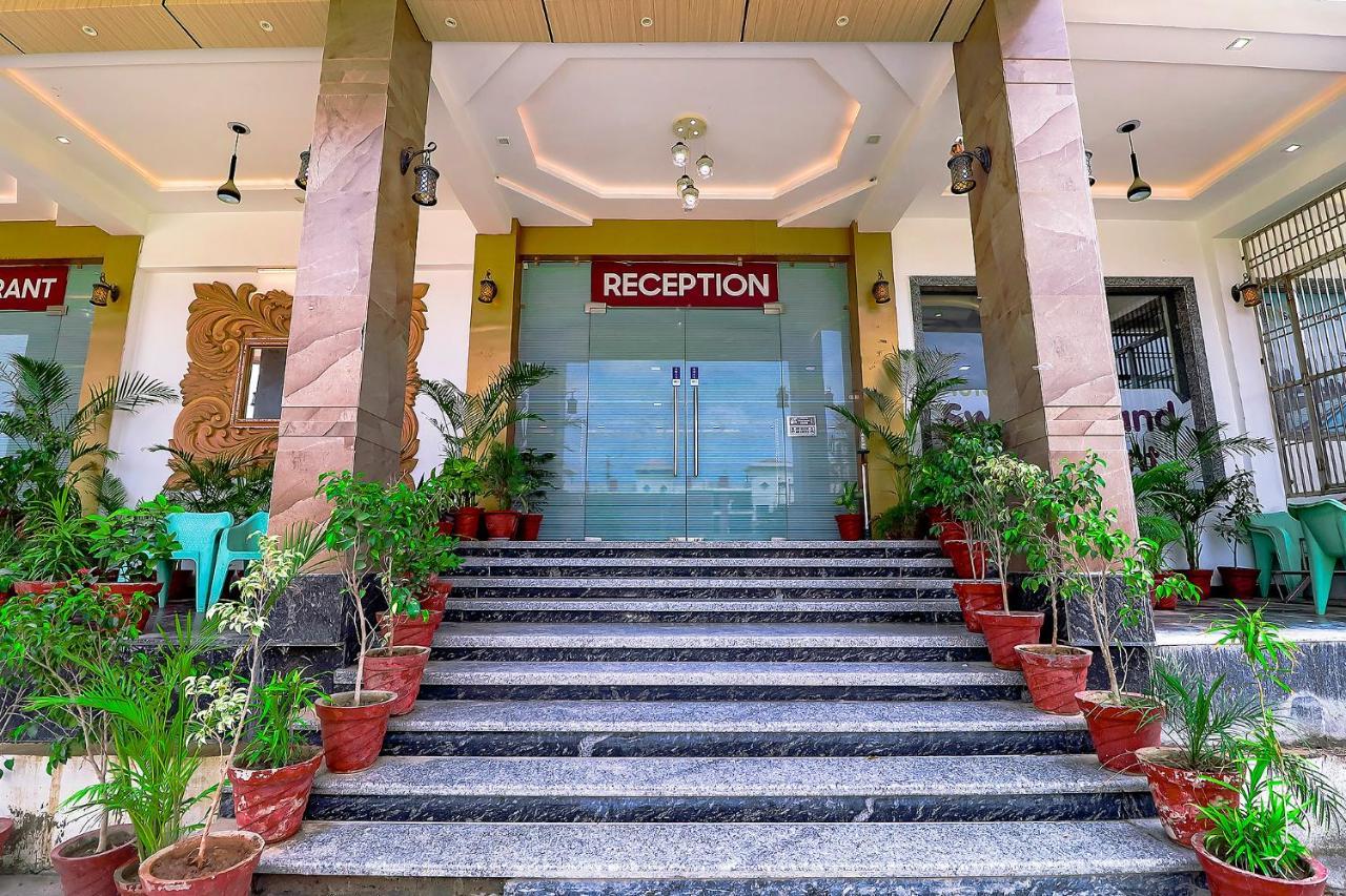FabHotel Swess Grand Agra  Exterior foto